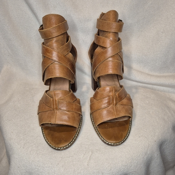Free People X Jeffrey Campbell Asher Distressed Leather Stack Heel Sandal SIZE 8 - Picture 11 of 11